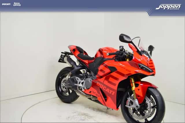 Ducati Panigale V2 (2026) thumbnail 2