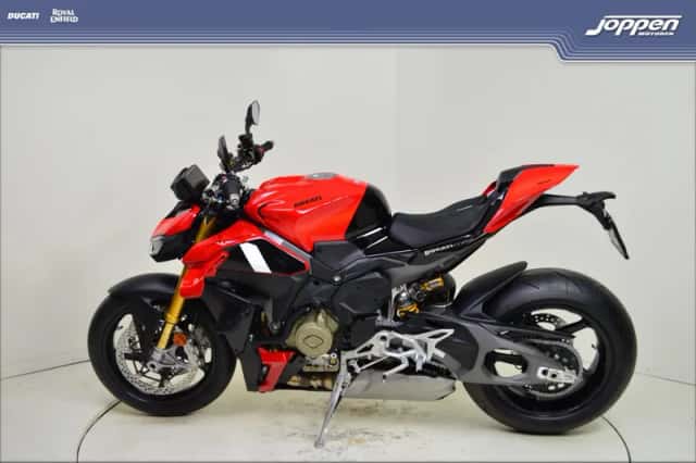 Ducati Streetfighter V4S (2026) thumbnail 6