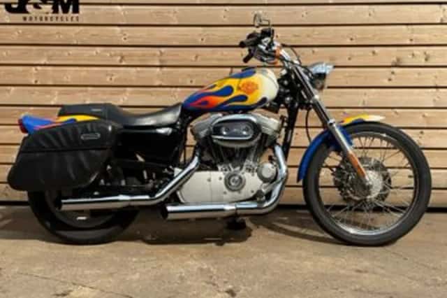 Harley-Davidson Sportster Custom XL 53 C (2004) thumbnail 1