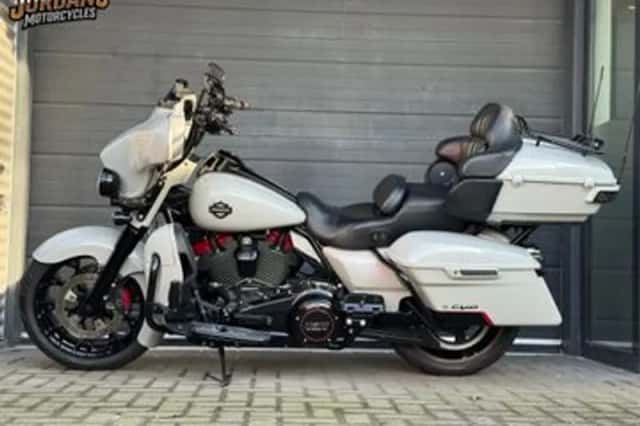 Harley-Davidson Electra Glide Ultra Glide Limited CVO Flhtkse (2020) thumbnail 6
