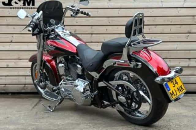 Harley-Davidson Convertible CVO Flstse Softail (2011) thumbnail 6