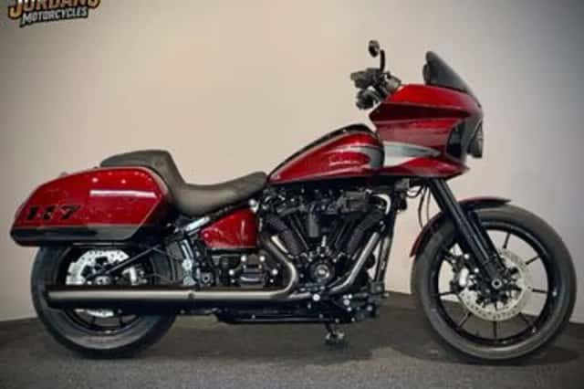 Harley-Davidson Low Rider (2023) thumbnail 1