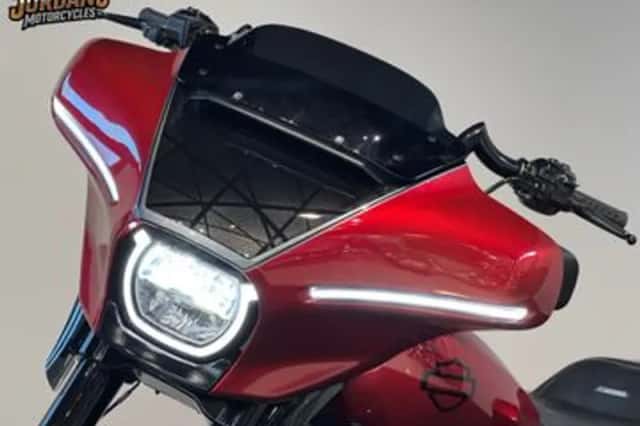 Harley-Davidson Street Glide (2024) thumbnail 2