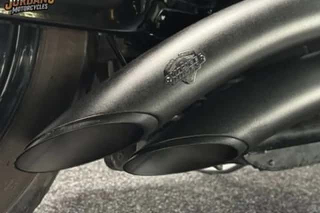 Harley-Davidson Street Bob (2014) thumbnail 3
