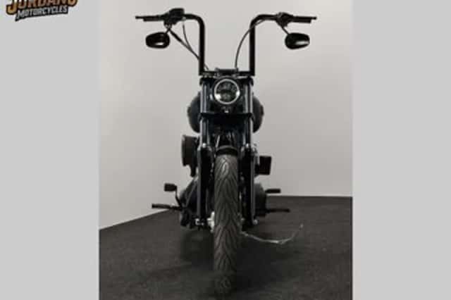 Harley-Davidson Street Bob (2014) thumbnail 5