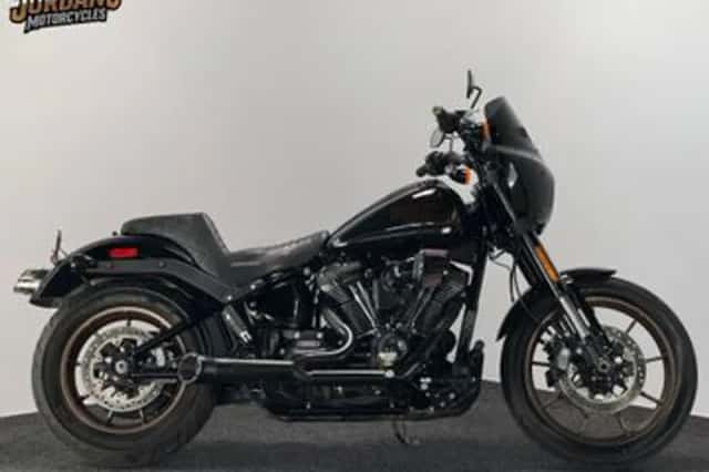 Harley-Davidson Low Rider (2023) thumbnail 1