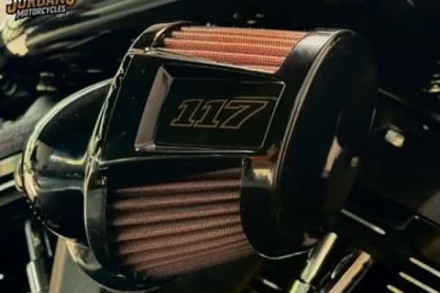 Harley-Davidson Low Rider (2023) thumbnail 2
