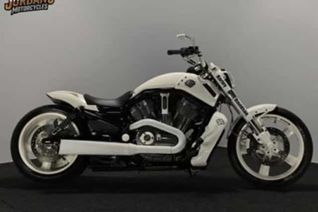 Harley-Davidson V-Rod Muscle (2010) thumbnail 1