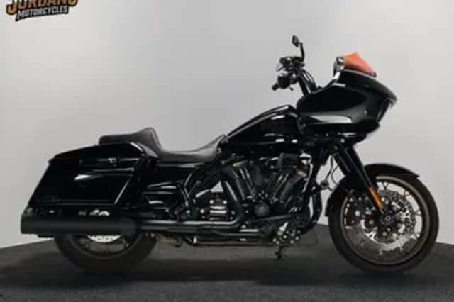 Harley-Davidson Road Glide (2023) thumbnail 1