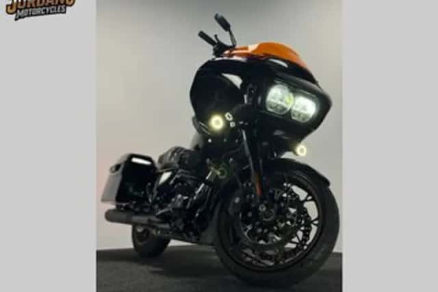 Harley-Davidson Road Glide (2023) thumbnail 3