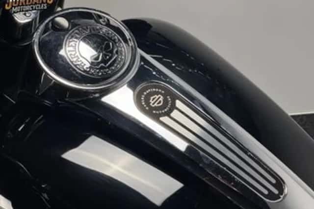 Harley-Davidson Electra Glide Ultra Classic (2006) thumbnail 3