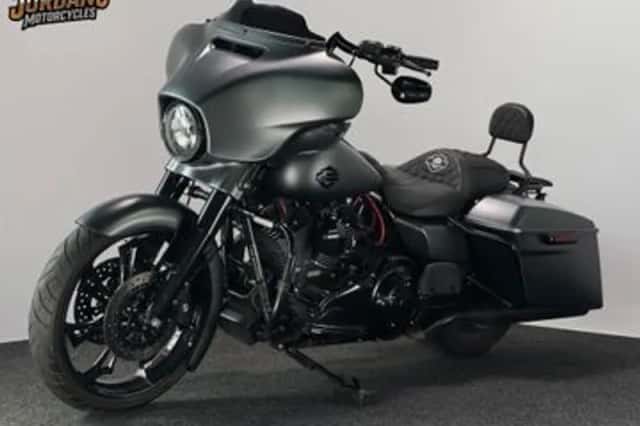 Harley-Davidson Street Glide (2016) thumbnail 6