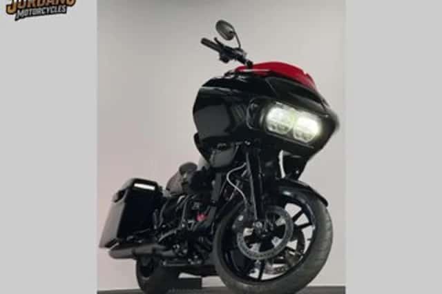Harley-Davidson Road Glide (2023) thumbnail 3