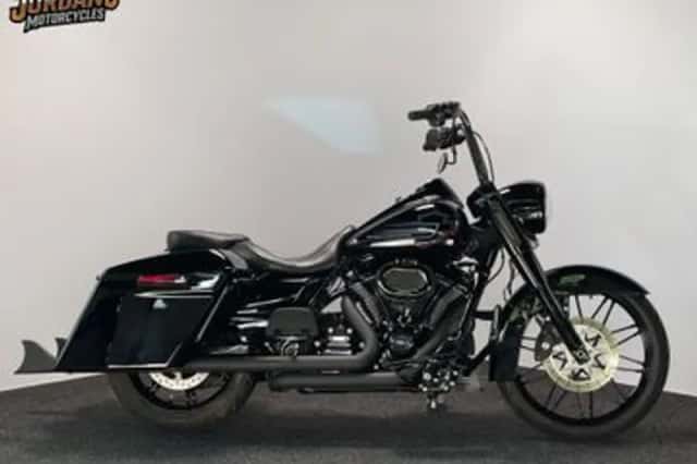 Harley-Davidson Road King (2022) thumbnail 1