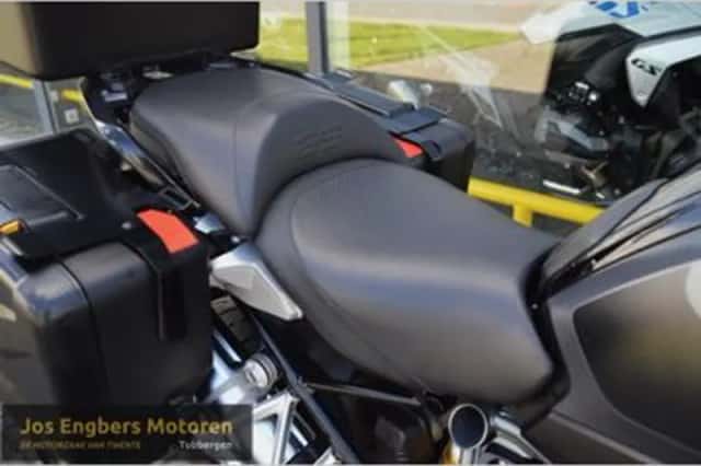 BMW R 1250 GS TRIPLE BLACK (2021) thumbnail 5