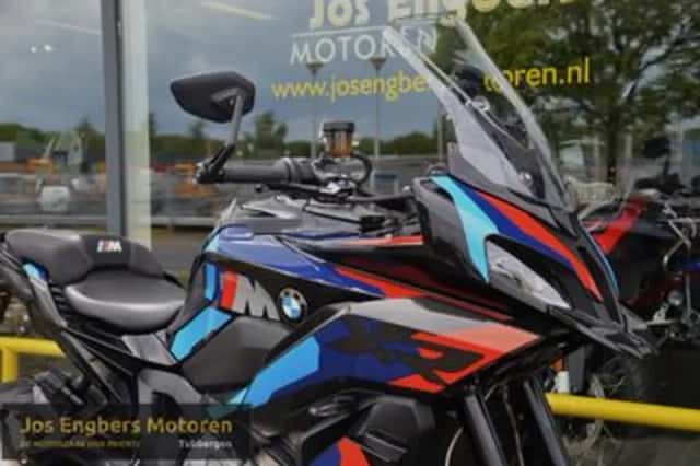 BMW M 1000 XR (2024) thumbnail 2