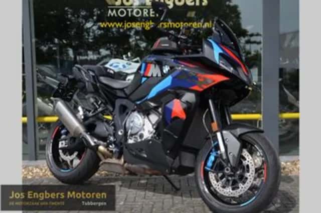 BMW M 1000 XR (2024) thumbnail 1