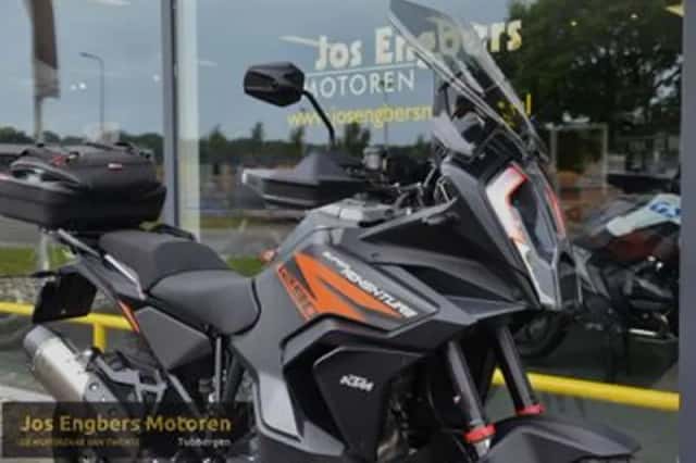 KTM 1290 Super Adventure (2021) thumbnail 2