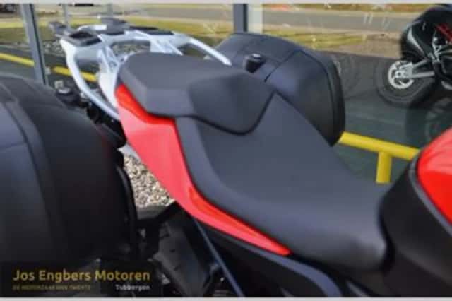BMW S 1000 XR (2016) thumbnail 5