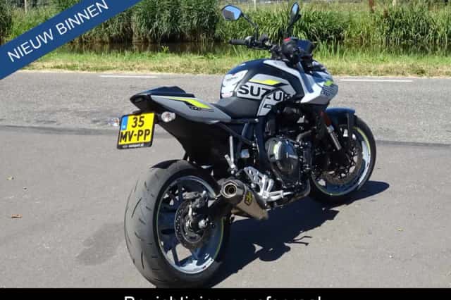 Suzuki GSX-8S (2024) thumbnail 1