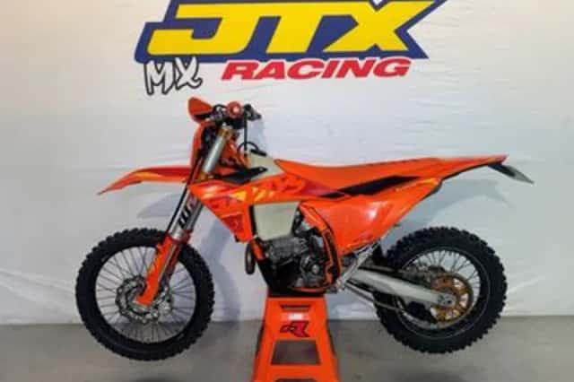 KTM 450 EXC-F SIX Days (2025) thumbnail 4