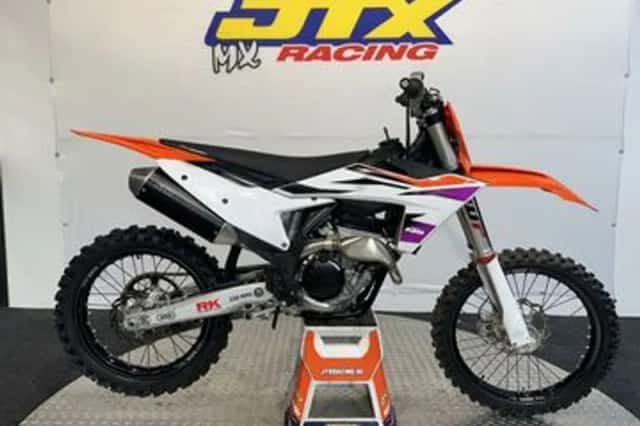 KTM 250 SX-F (2024) thumbnail 1