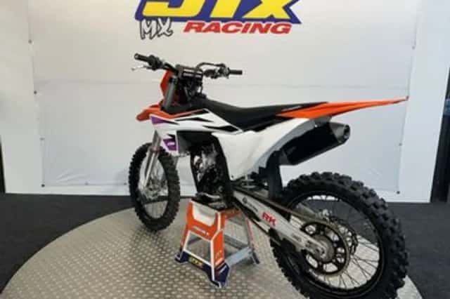 KTM 250 SX-F (2024) thumbnail 4