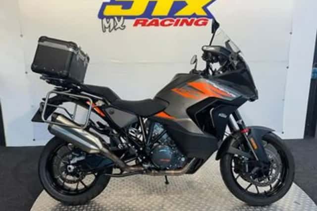 KTM 1290 Super Adventure (2021) thumbnail 1