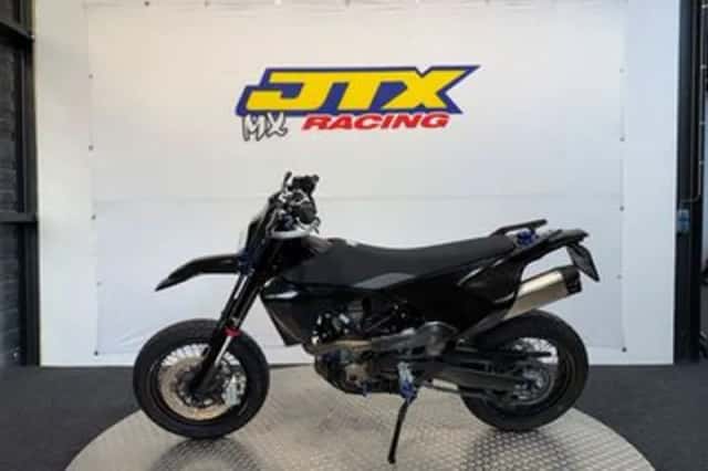 Husqvarna 701 Supermoto (2023) thumbnail 5