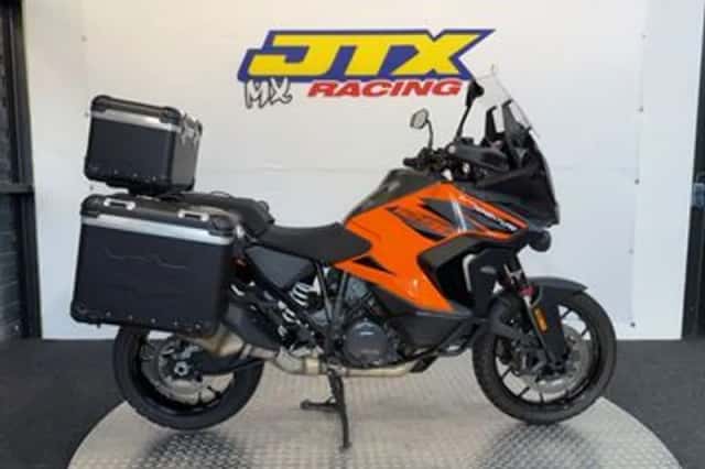 KTM 1290 Super Adventure S (2022) thumbnail 1