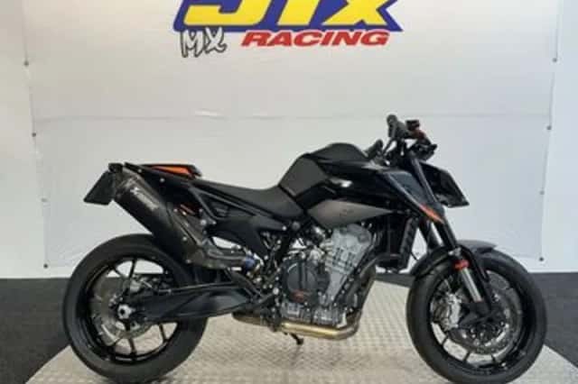 KTM 890 Duke (2021) thumbnail 1