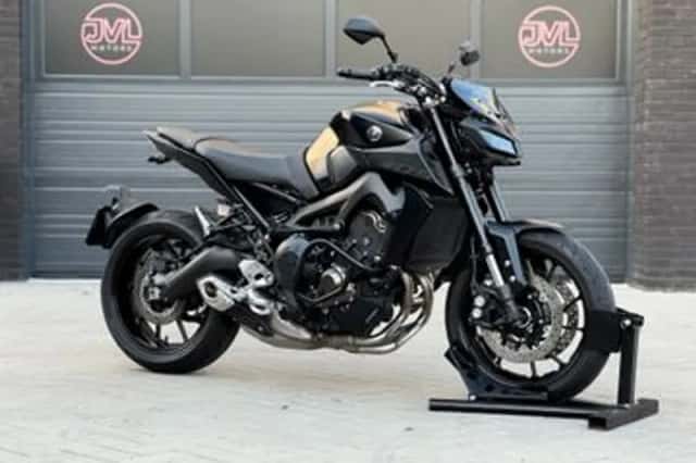YAMAHA MT 09 ABS (2018) thumbnail 1