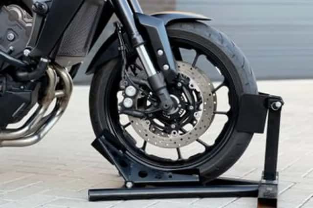 YAMAHA MT 09 ABS (2018) thumbnail 6