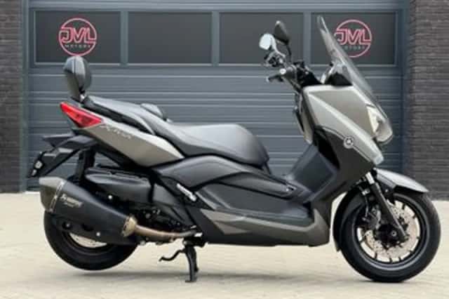 YAMAHA X MAX 400 (2013) thumbnail 2