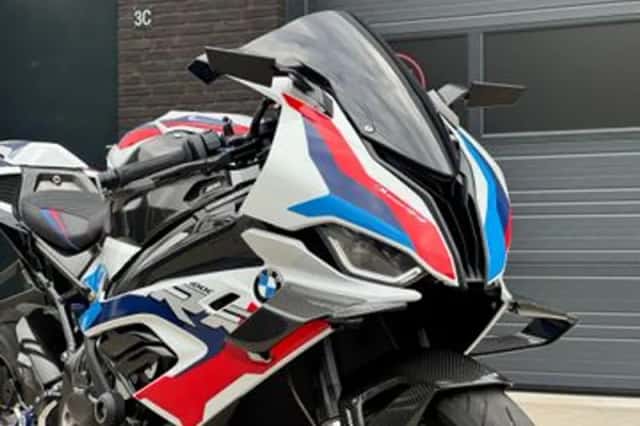 BMW M 1000 RR (2022) thumbnail 5