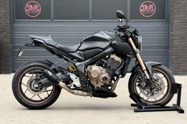 Honda CB650R (2021) thumbnail 2