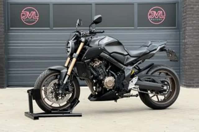 Honda CB650R (2021) thumbnail 3