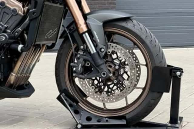 Honda CB650R (2021) thumbnail 6