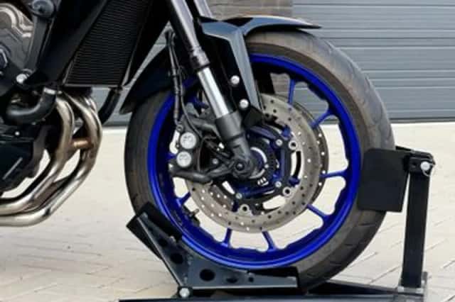 Yamaha MT-09 (2018) thumbnail 6