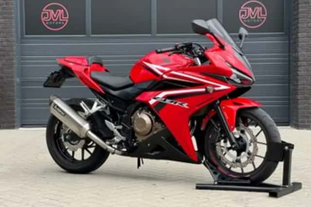 Honda CBR500R (2017) thumbnail 1