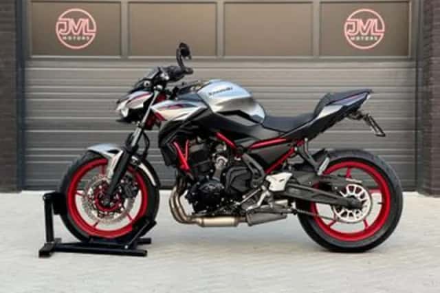 Kawasaki Z650 (2023) thumbnail 4