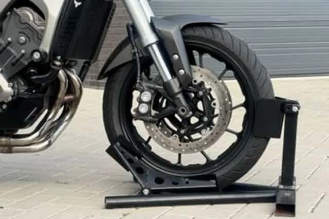 Yamaha MT-09 (2013) thumbnail 6