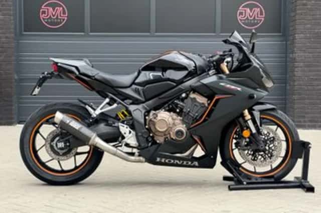 Honda CBR650R (2023) thumbnail 2