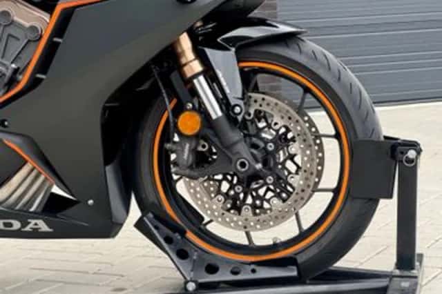 Honda CBR650R (2023) thumbnail 6