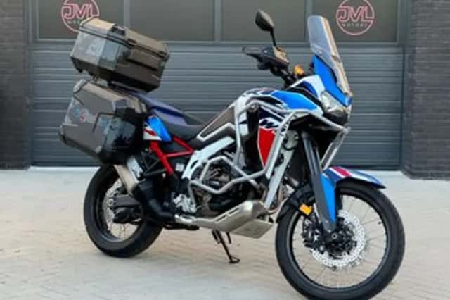 Honda CRF 1100 L Africa Twin (2024) thumbnail 1