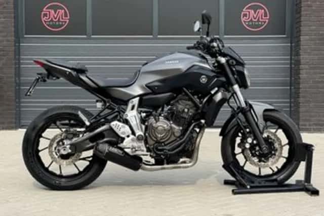 Yamaha MT-07 (2016) thumbnail 2