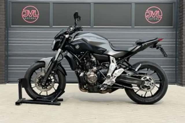 Yamaha MT-07 (2016) thumbnail 4