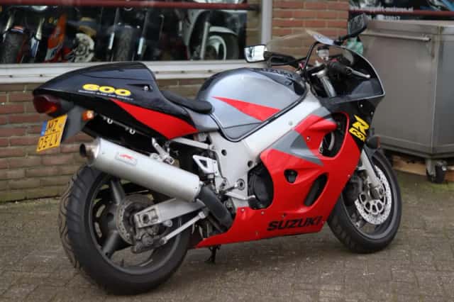 Suzuki GSXR600 (0) thumbnail 3