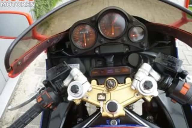 Honda VF 1000 R (1986) thumbnail 6