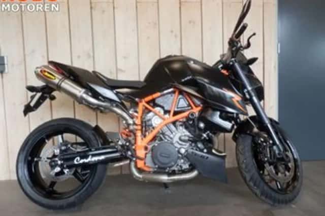 KTM 990 Super Duke R (2009) thumbnail 1